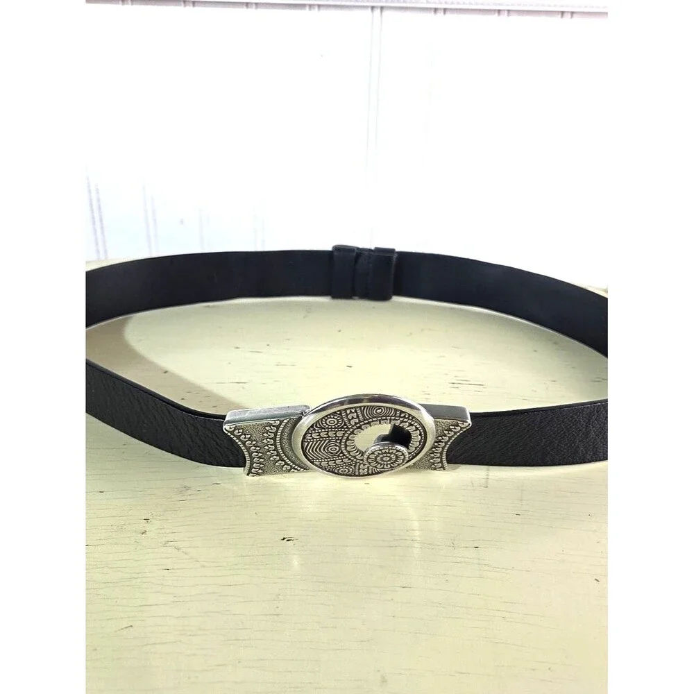 Chico’s Black Leather Belt Silver Tone Boho Hippie Round Buckle Women S/M